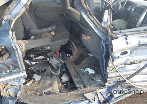 2007 Chrysler Town & Country Touring z USA, uszkodzony, nr VIN 2A4GP54L07R288933